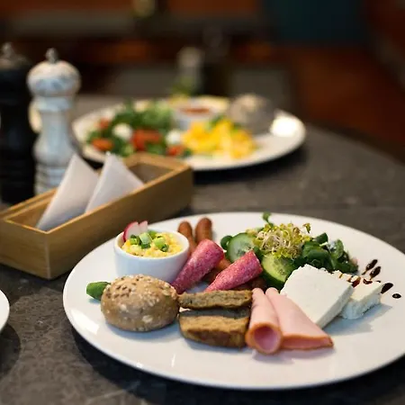 Ξενοδοχείο με διαμερίσματα Good Time