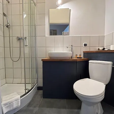 Ξενοδοχείο με διαμερίσματα Good Time