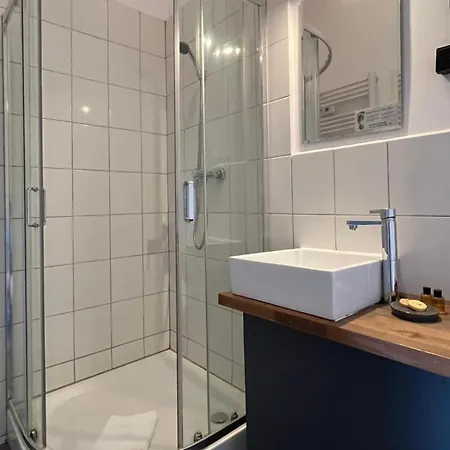 Ξενοδοχείο με διαμερίσματα Good Time