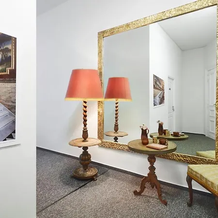 Good Time Ξενοδοχείο με διαμερίσματα Λοτζ